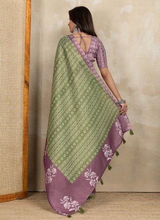 Green Cotton Trendy Saree with Digital Print Work