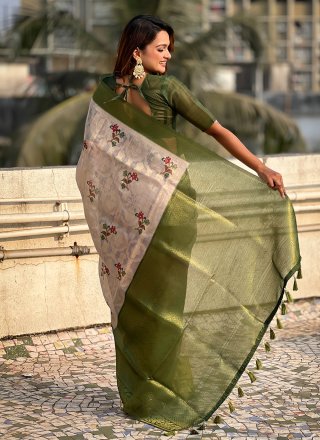 Green Cotton Trendy Saree with Print Work for Women