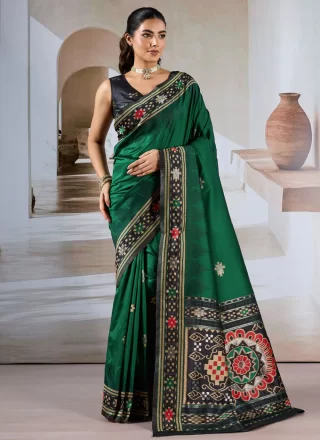 Green Handloom Silk Classic Sari with Weaving Work for Ceremonial