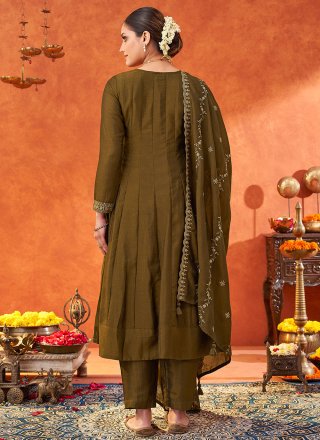 Green Silk Blend Embroidered and Zari Work Readymade Salwar Suit