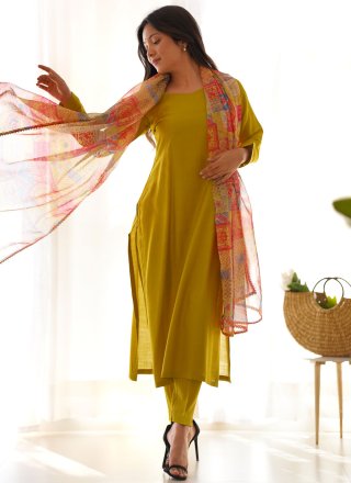 Green Viscose Readymade Salwar Suit In Plain for Casual