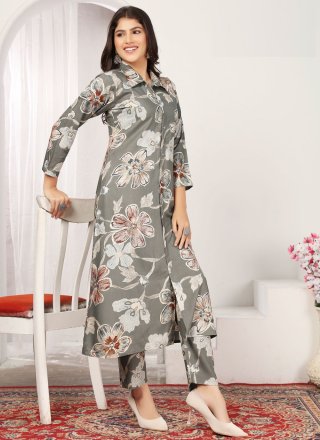 Grey Rayon Party Wear Kurti with Floral Patch Work for Casual