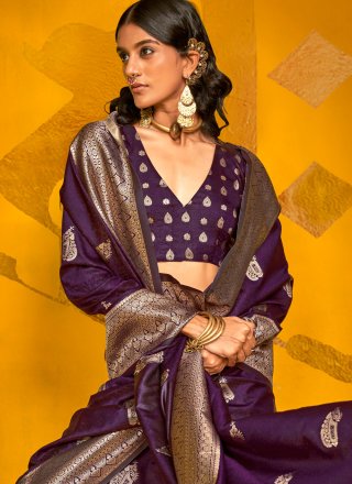 Handloom Silk Contemporary Saree with Weaving Work