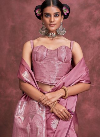 Handloom Silk Traditional Saree In Hot Pink