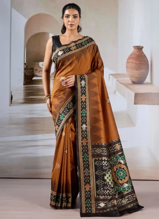 Handloom Silk Trendy Saree In Brown and Rust Color