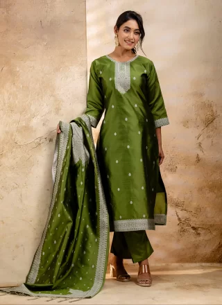 Hypnotizing Green Blended Cotton Salwar Suit