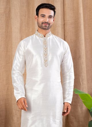 Jacquard Kurta Pyjama with Buttons and Thread Work