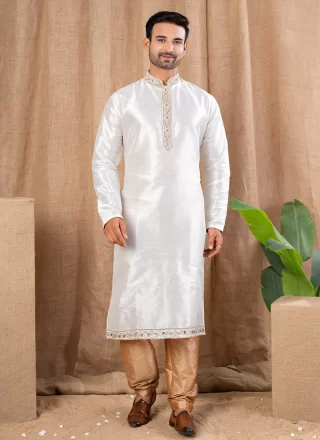 Jacquard Kurta Pyjama with Buttons and Thread Work