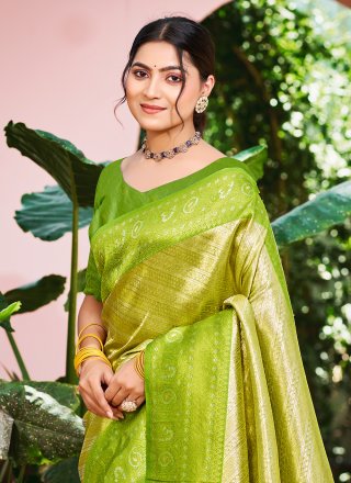 Kanjivaram Silk Classic Saree In Green Color