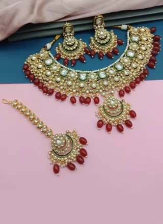 Maroon Diamond and Stone Work Necklace Set