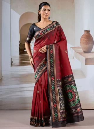 Maroon Handloom Silk Weaving Work Traditional Saree
