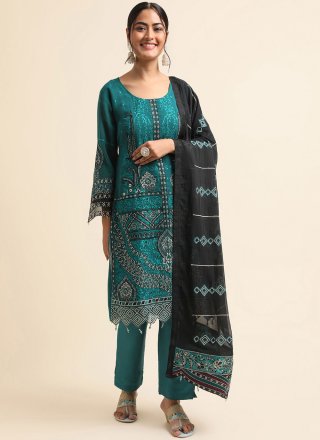 Morpeach Embroidered Work Faux Georgette Salwar Suit