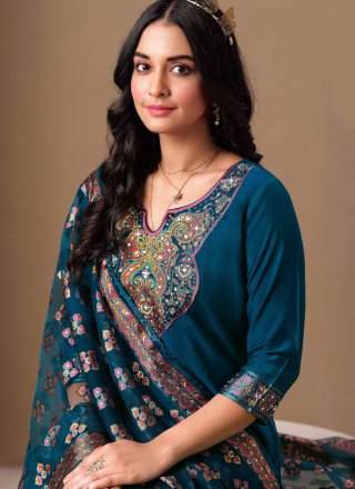Morpeach Silk Readymade Style with Fancy and Stone Work