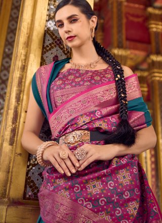 Morpeach Silk Weaving and Zari Work Designer Saree
