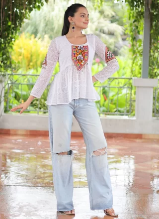 Off White Georgette Gamthi and Patch Border Work Designer Kurti