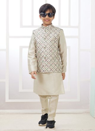 Opulent Green Art Silk Kurta Payjama with Jacket with Machine Embroidery Work