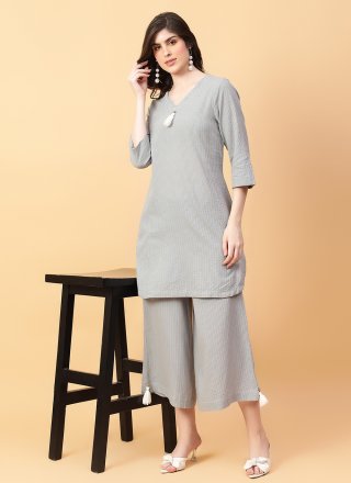 Plain Work Cotton Casual Kurti In Grey Color