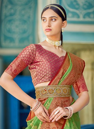 Pleasing Green Cotton Trendy Saree