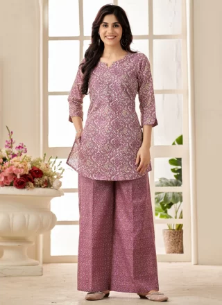 Print Work Poly Cotton Casual Kurti In Pink for Casual