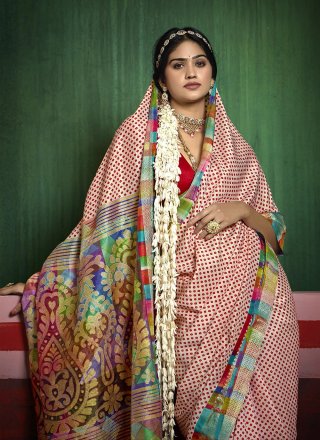 Print Work Silk Classic Sari In Cream for Ceremonial