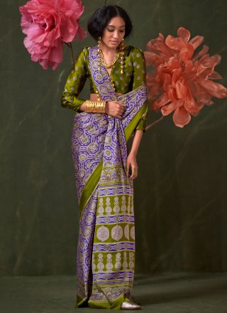 Pure Crepe Trendy Saree with Print Work