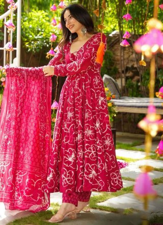 Regal Pink Muslin Salwar Suit with Digital Print Work