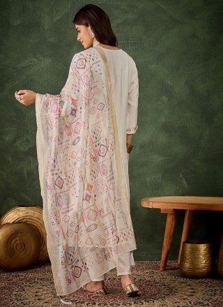 Silk Blend Readymade Style In White Color