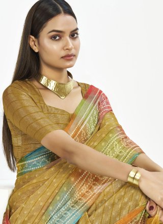 Silk Classic Saree In Green Color
