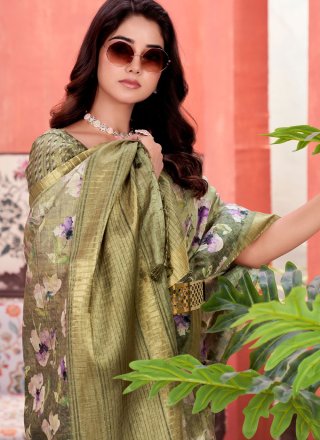 Silk Classic Sari In Green Color