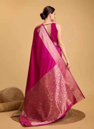 Silk Classic Sari In Pink Color