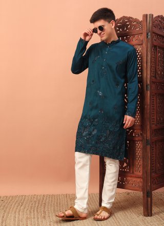 Silk Kurta Pyjama In Green Colour