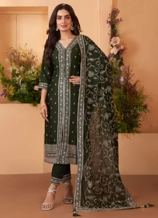 Silk Salwar Suit In Green