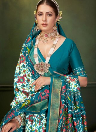 Silk Trendy Saree In Morpeach Color