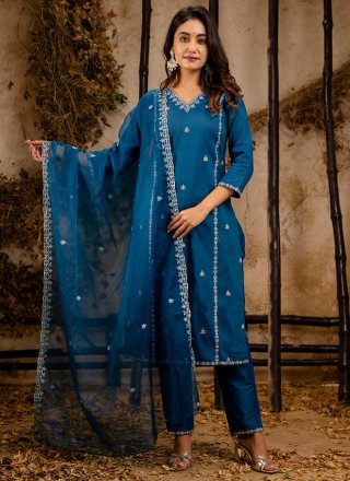 Tantalizing Teal Silk Blend Salwar Suit with Embroidered Work