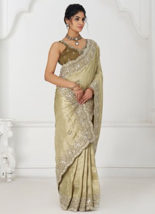 Viscose Classic Saree In Beige Color
