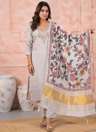 Viscose Pant Style Suit In Off White Color