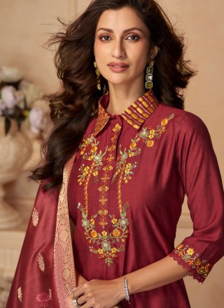 Viscose Trendy Suit with Floral Patch Work