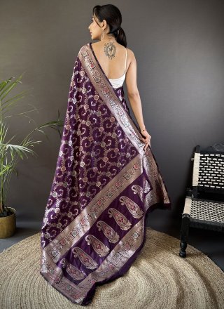 Weaving and Zari Work Banarasi Silk Classic Saree In Purple Color