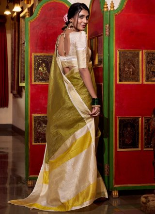 Weaving and Zari Work Jacquard Classic Saree In Green Colour