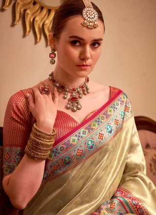 Weaving and Zari Work Silk Classic Saree In Cream