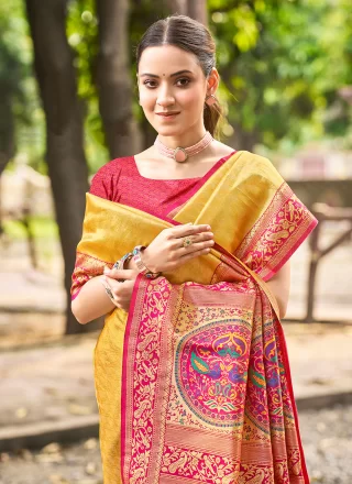 Weaving Work Kanjivaram Silk Classic Saree In Yellow for Ceremonial