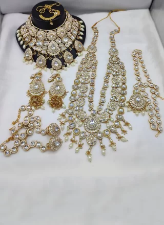White Beads and Stone Work Necklace Set