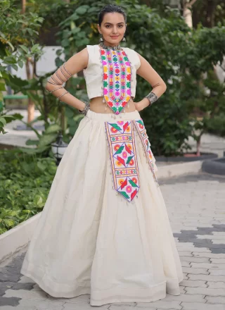 White Cotton Gamthi Work Readymade Lehenga Choli for Ceremonial