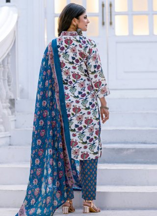 White Rayon Print and Thread Work Salwar Suit for Casual