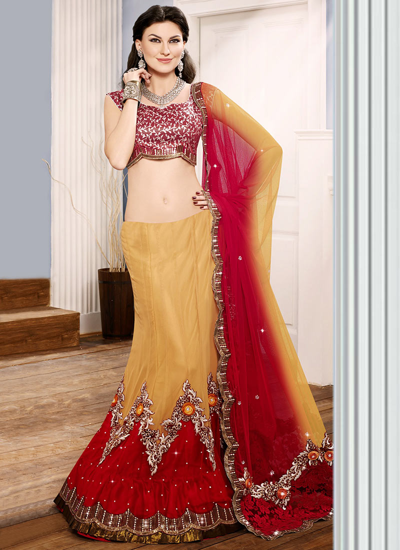 Buy Beige Fish-Cut Trail Lehenga Set With Hand Work Pearl Embroidery And 3D  Floral Motifs
