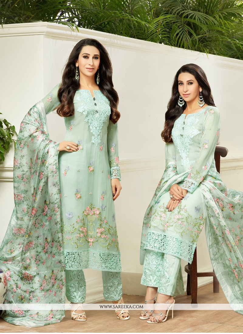 Karishma kapoor 2025 in pakistani suits