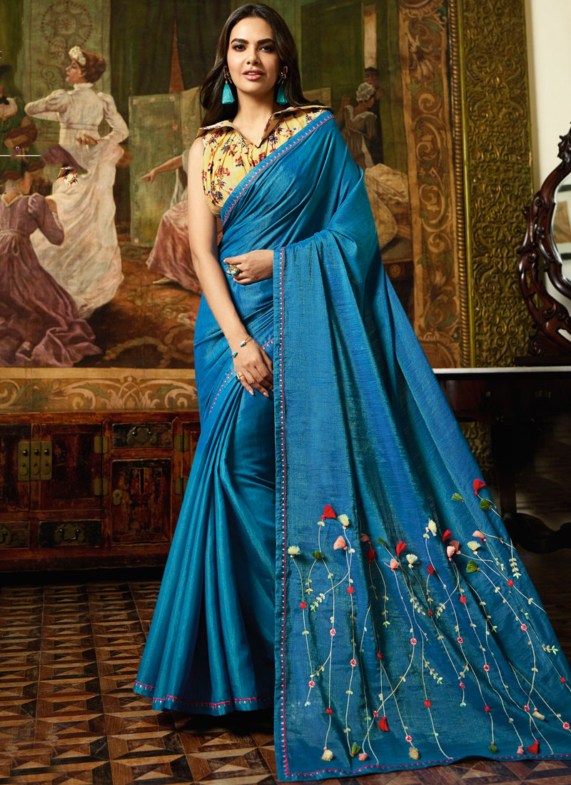 blue saree traditional look
