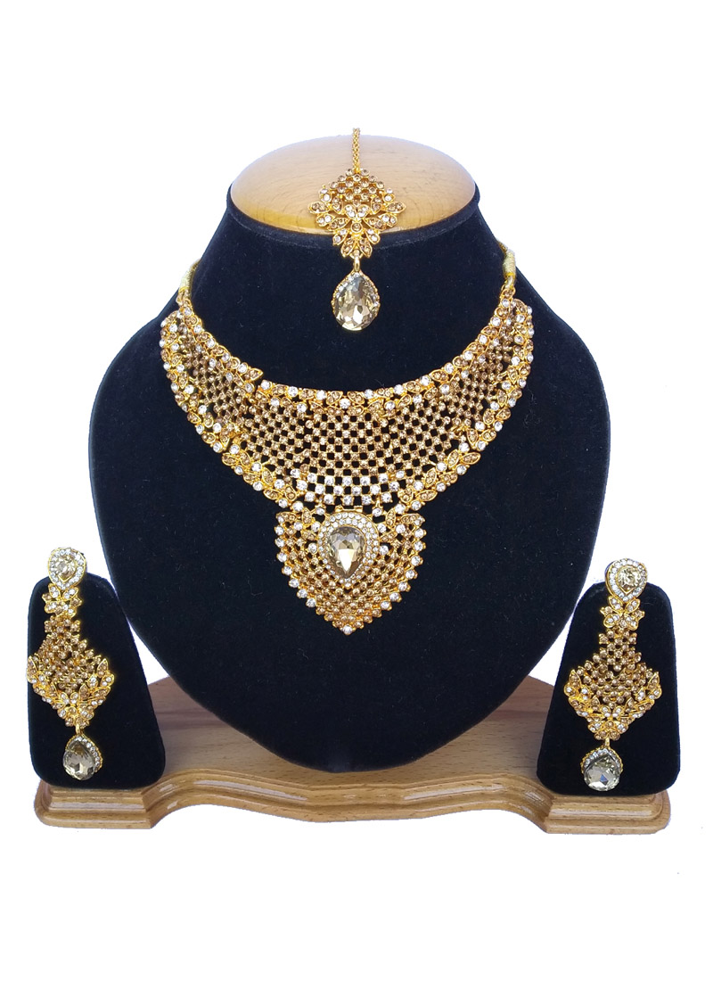 jewellery set for marriage reception