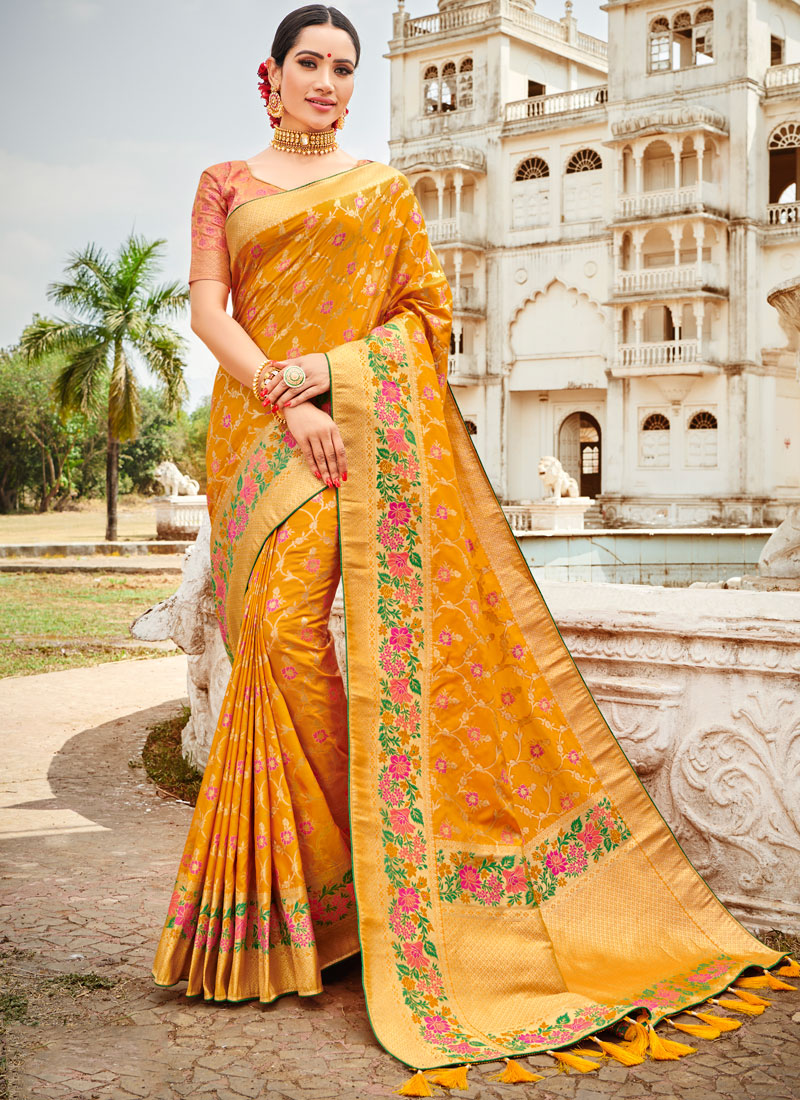 The Maharashtrian Bride Wore A Bright Yellow Silk Saree On Her Wedding