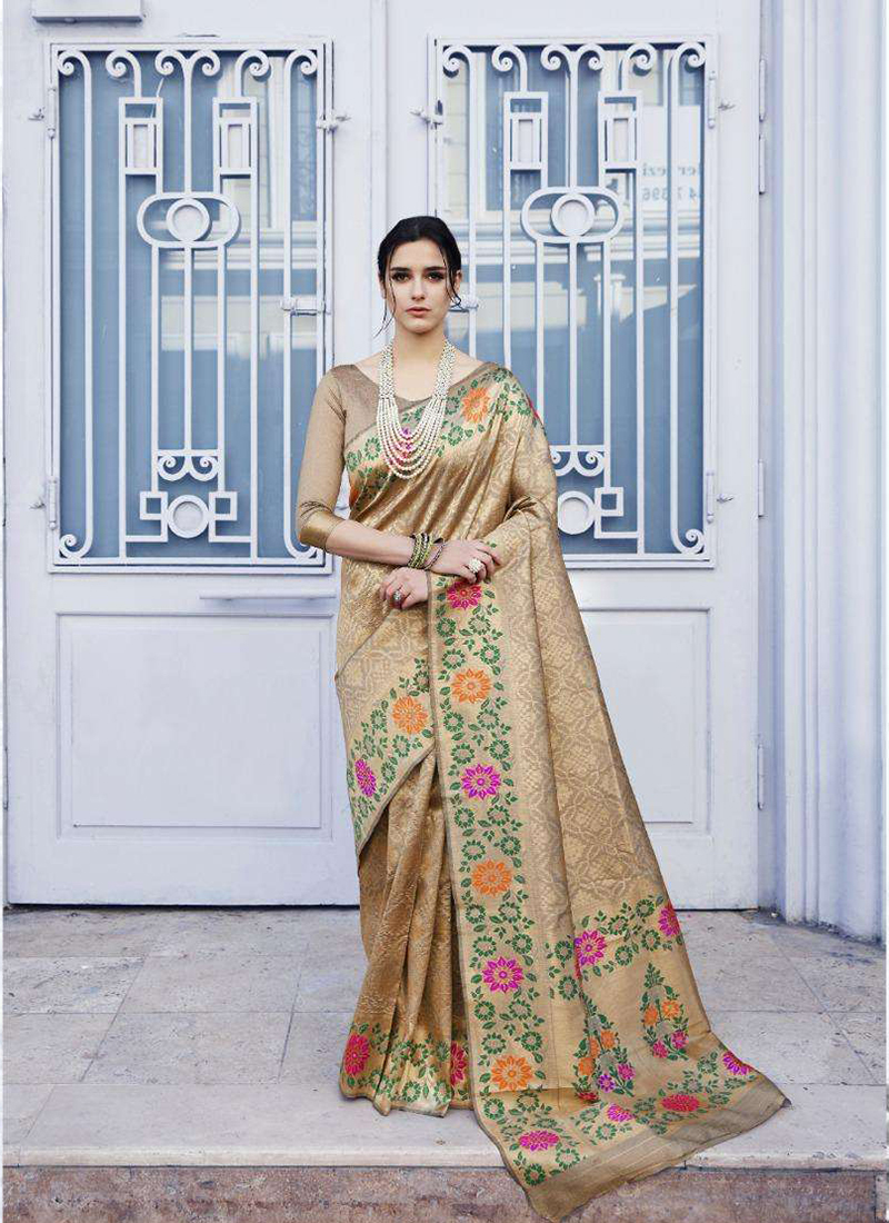 saree for mehndi ceremony